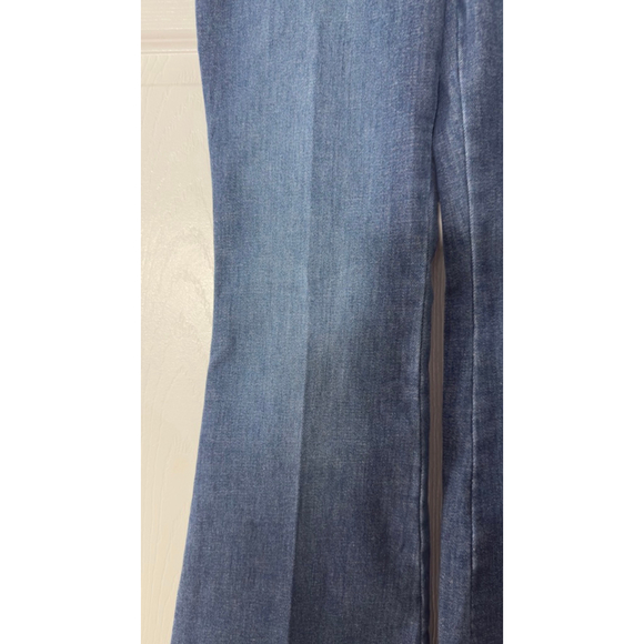 Women's SPANX Blue Flare Jeans Petite size medium - Picture 2 of 6